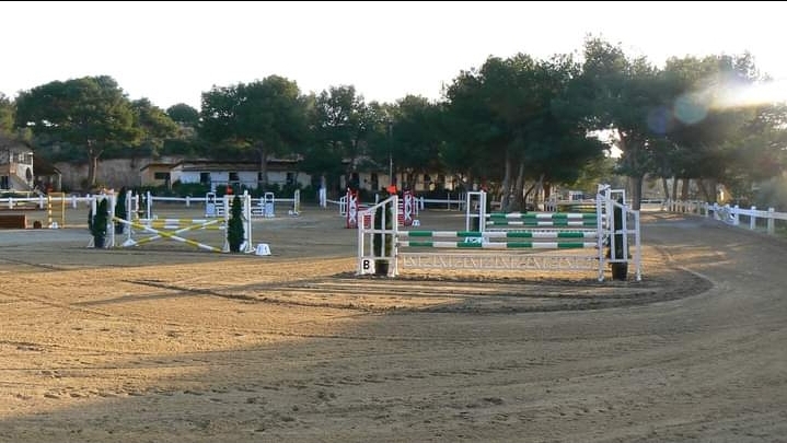 Centre Equestre des Collets Rouges
